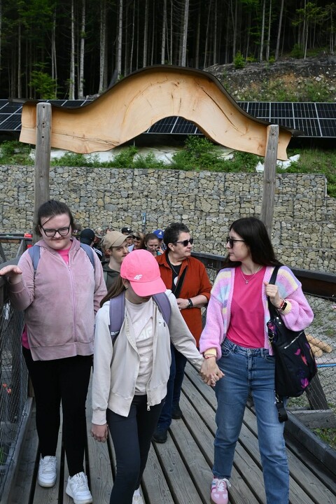 Wycieczka do Centrum Edukacyjno-Przyrodniczego „Brama w Gorce” w Waksmundzie.