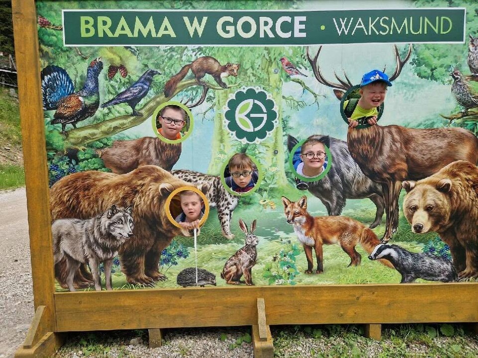 Wycieczka do Centrum Edukacyjno-Przyrodniczego „Brama w Gorce” w Waksmundzie.